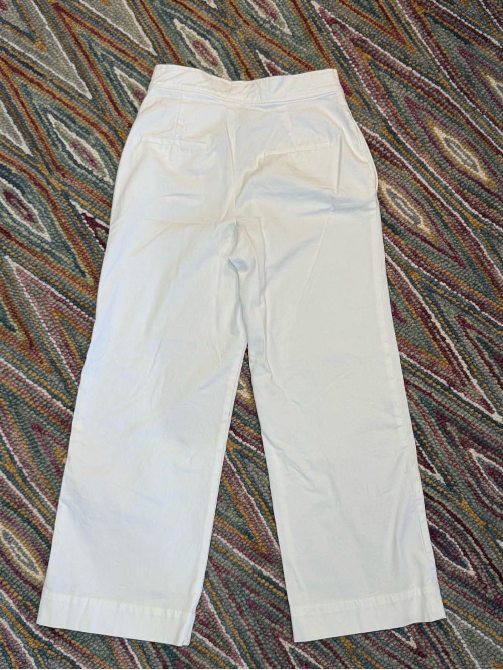 ▫️⚪️ Zara White High-Waist Capri Culottes with Gold‎ Button Detail ⚪️▫️ - Picture 7 of 7